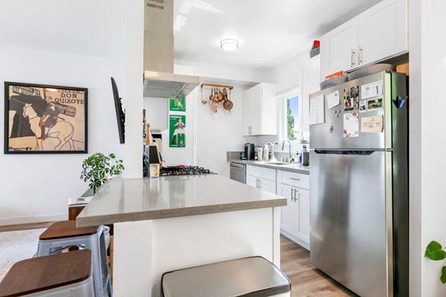 1-bedroom apartment at The Fairmount Apartment Homes in Pasadena, CA